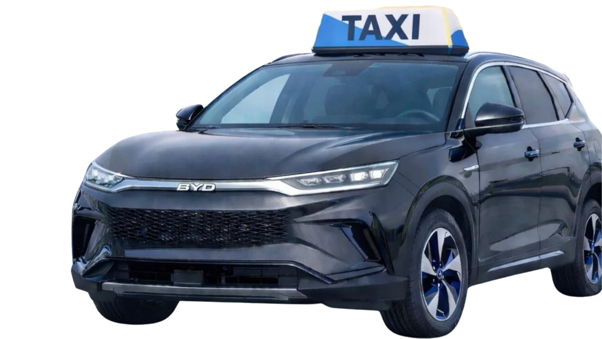 Premium Hybrid-Fahrzeug der Taxi Shiar Flotte